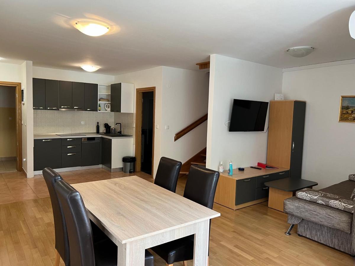 Apartmani Funda 볼 외부 사진